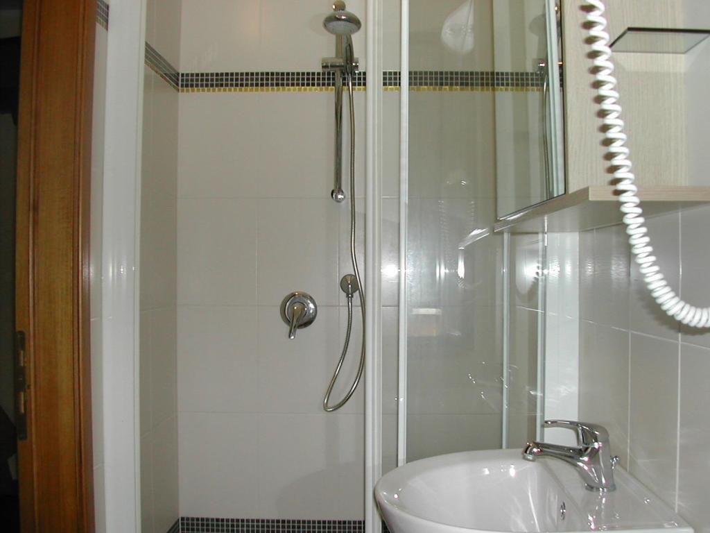 Hotel Flora Marina Di Bibbona Esterno foto